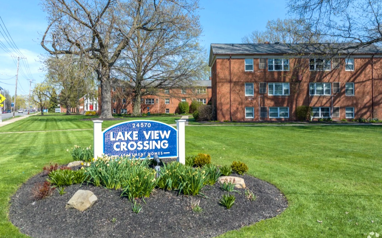 Lake View Crossing Apartment Homes, Euclid, Ohio